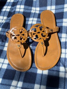Tory Burch Miller Sandals - Tan Patent Leather Womens Size 8.5